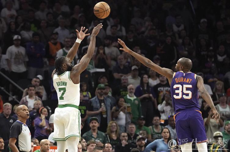 波尔津吉斯统治内线30+8 杜兰特独木难支 凯尔特人击败太阳